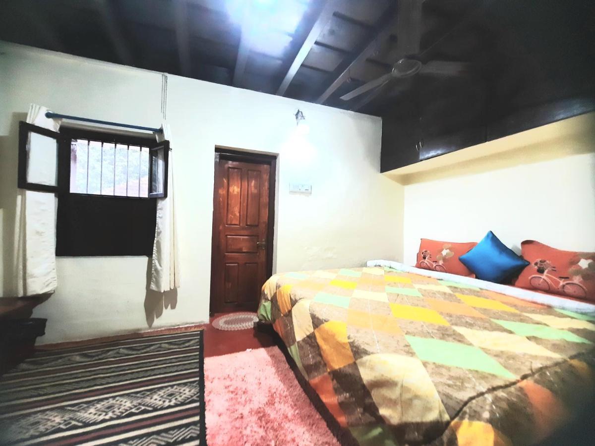 Sardar Bahadur'S Heritage Bungalow Estate Stay Napoklu Dış mekan fotoğraf