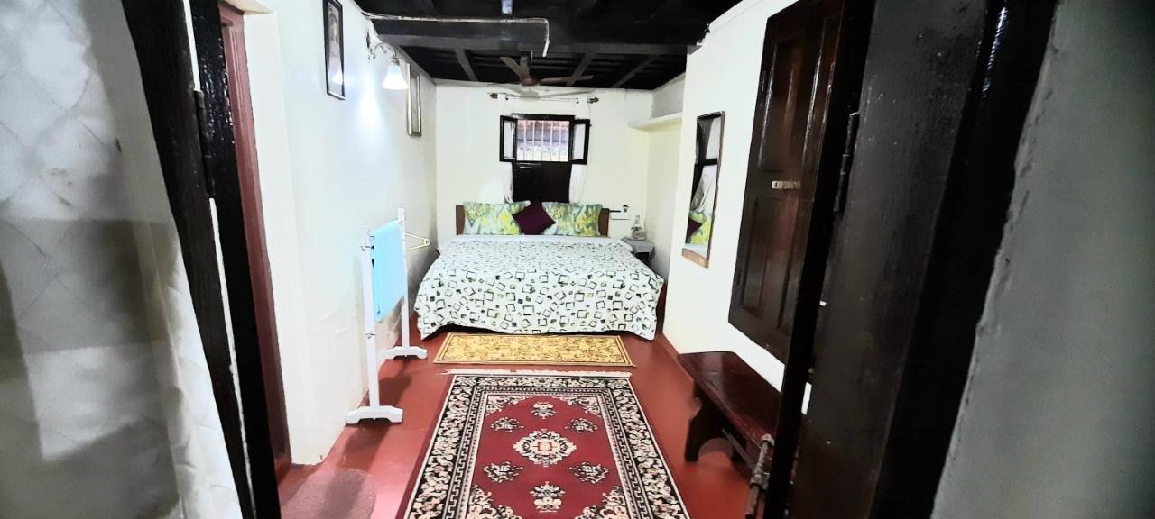 Sardar Bahadur'S Heritage Bungalow Estate Stay Napoklu Dış mekan fotoğraf